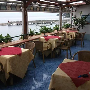2* Pensionat Holidays Baia D'amalfi